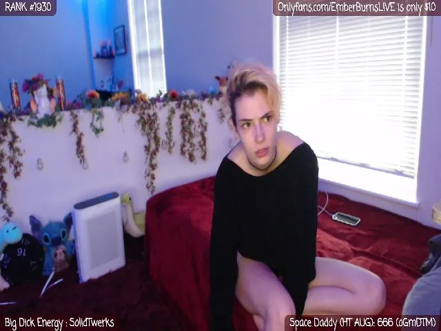 Live sex webcam photo for EmberBurns #264640290
