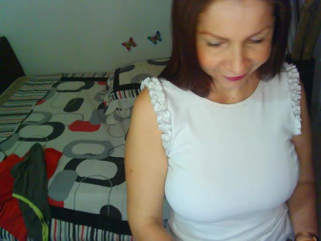 Live sex webcam photo for Milfsexy_ #258089546