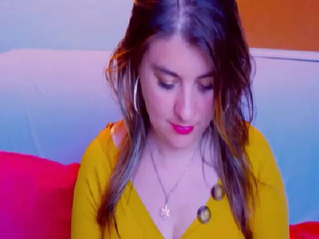 Live sex webcam photo for Kellsie #260680033