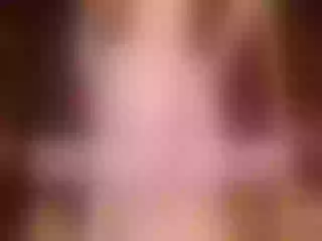 Live sex webcam photo for Angelytaxx #254689994