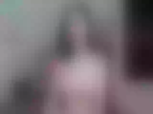 Live sex webcam photo for Evelynevi #262892236