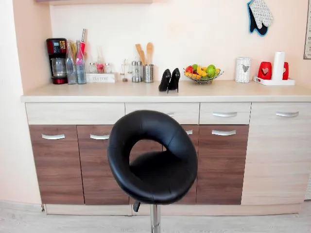 Live sex webcam photo for KimoraJoy #287860435