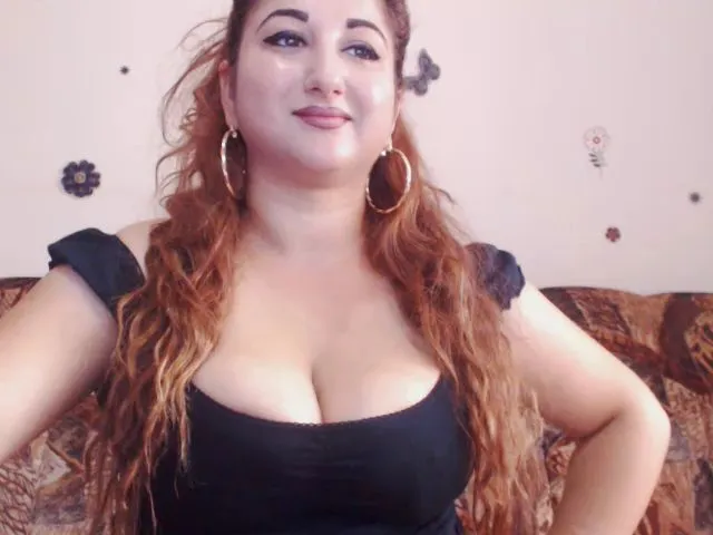 Live sex webcam photo for KinkyMyax #264150753