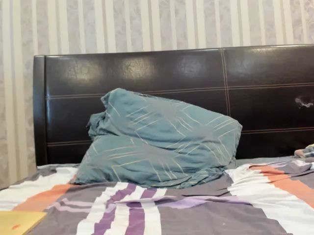 Live sex webcam photo for Ultrachick #256240071