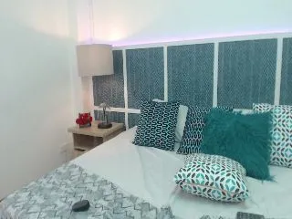 Live sex webcam photo for JenellaAstor #251931782