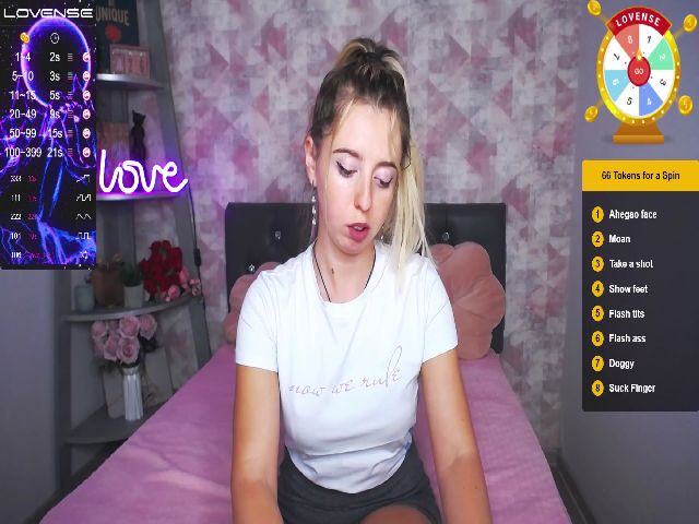 Live sex webcam photo for Lili_Tease #259474045