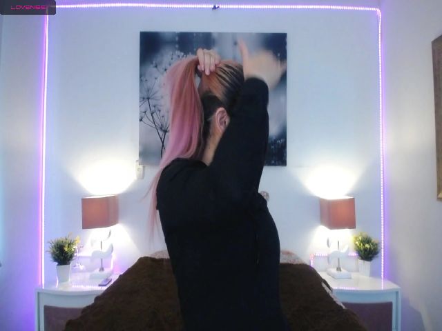 Live sex webcam photo for NicolSaenz #256922708