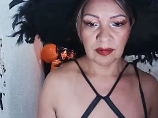 Live sex webcam photo for kassandrasexx #240724017
