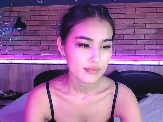 Live sex webcam photo for full-moon #241013156