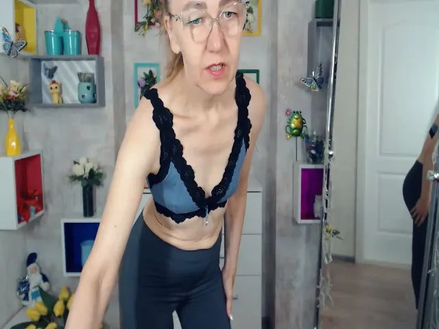 Live sex webcam photo for Greybunny #253042902