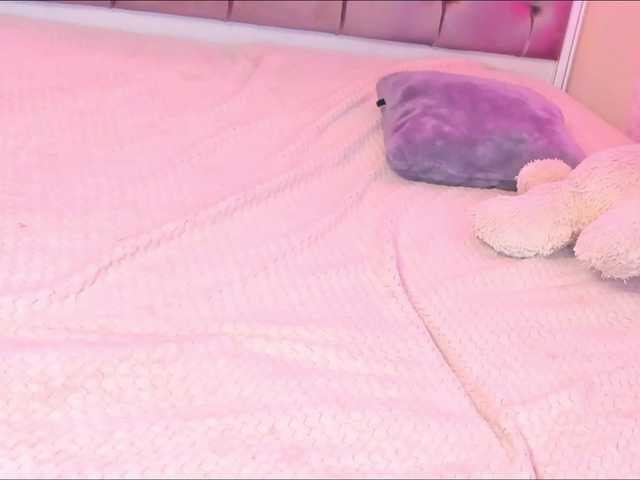 Live sex webcam photo for sweetbutty- #244235478