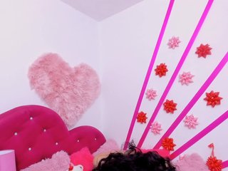 Live sex webcam photo for PancakePussy #240701926