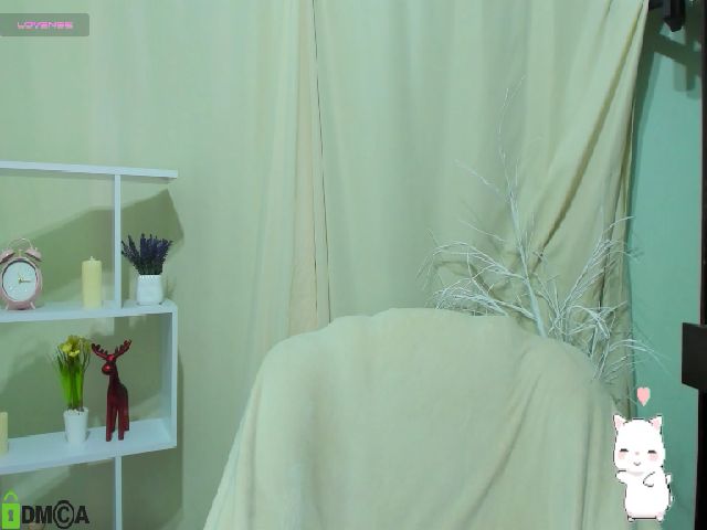 Live sex webcam photo for Gloria_grey_ #258879482