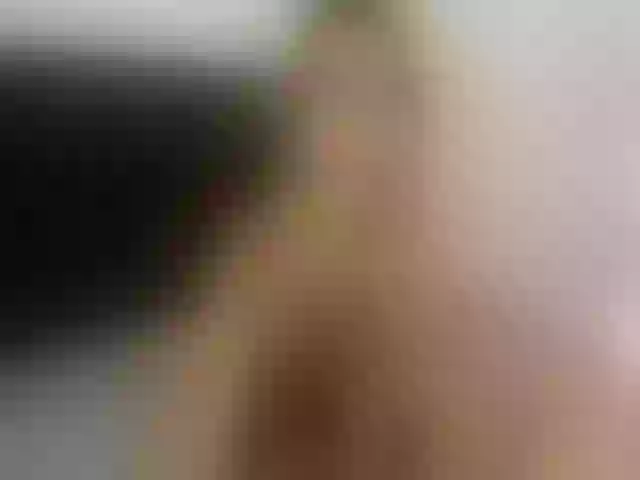 Live sex webcam photo for Ammie_ #261063630