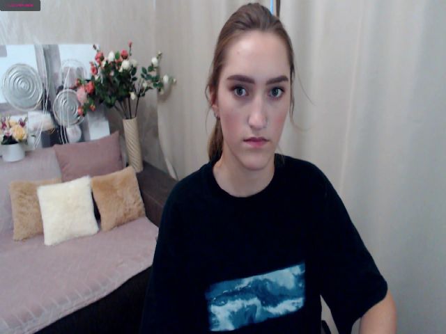 Live sex webcam photo for Anna_Banana91 #260778505