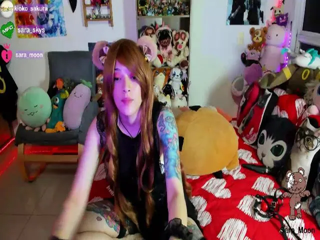 Live sex webcam photo for Sara_Skys #259140050