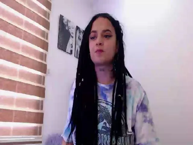 Live sex webcam photo for NinaFeliu #254607900