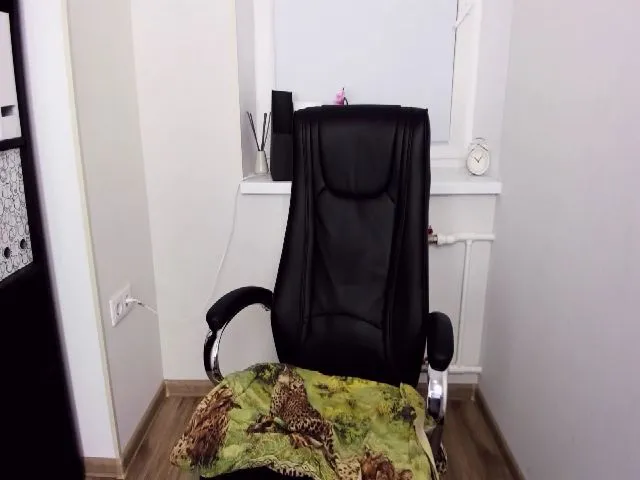 Live sex webcam photo for NicoleteBloom #255192462