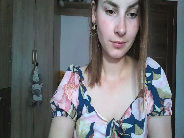 Live sex webcam photo for MisssSun #257558950