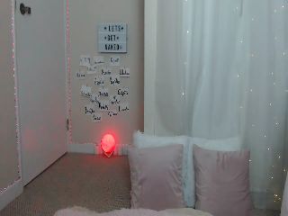 Live sex webcam photo for Hazelshigh #251775012