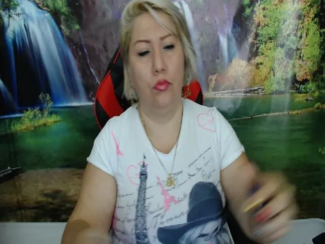 Live sex webcam photo for Brenda_becker #259270895