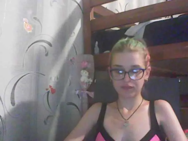 Live sex webcam photo for malvinella #255708244