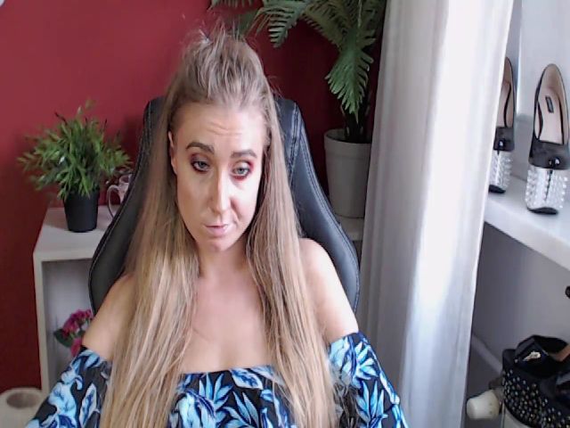 Live sex webcam photo for StarALENA #264432402