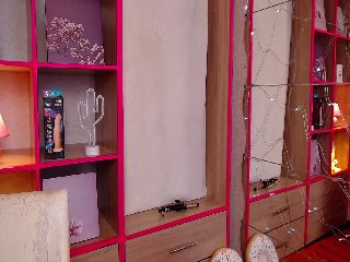 Live sex webcam photo for Blazin_Ruby #251896423