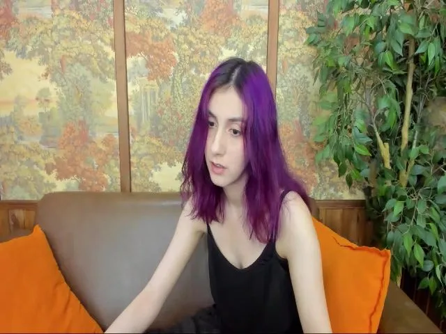 Live sex webcam photo for SarahBanks #264943071
