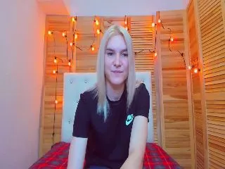Live sex webcam photo for MarliTes #252143104