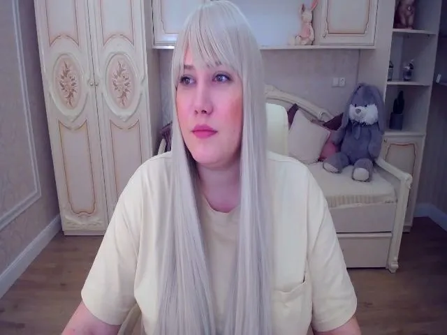 Live sex webcam photo for VeritableGirl #254083907