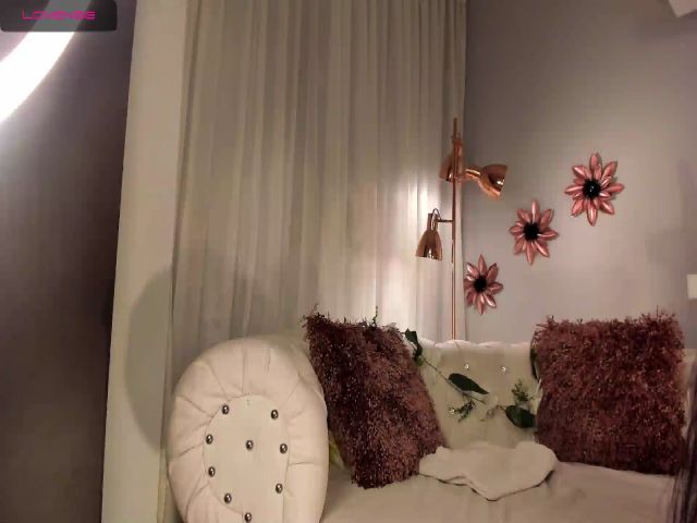 Live sex webcam photo for Abril_wow #255843213