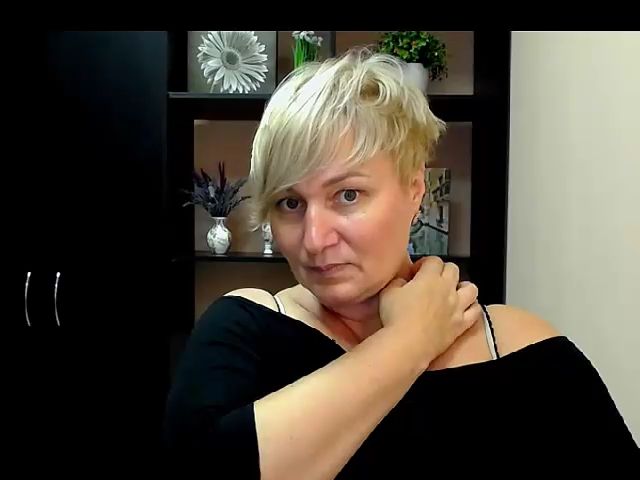 Live sex webcam photo for KailyMey #265012402