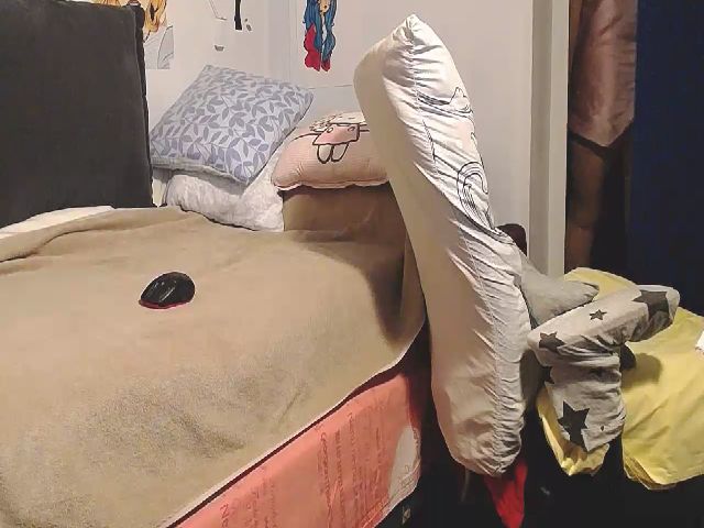 Live sex webcam photo for SinfullFoxy #253892050