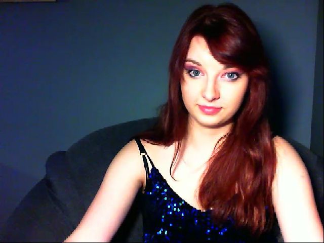 Live sex webcam photo for VirginLuna18 #256464883