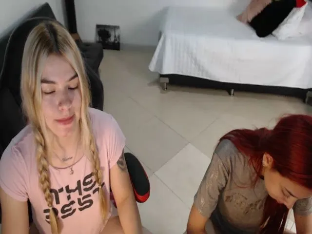 Live sex webcam photo for Thaunhty #264083817
