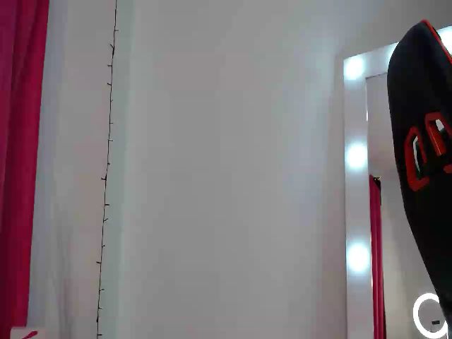 Live sex webcam photo for Kimmy_Vampire #263177560