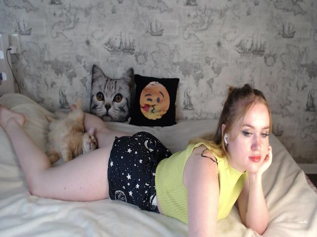 Live sex webcam photo for AliceSunAn #261303463