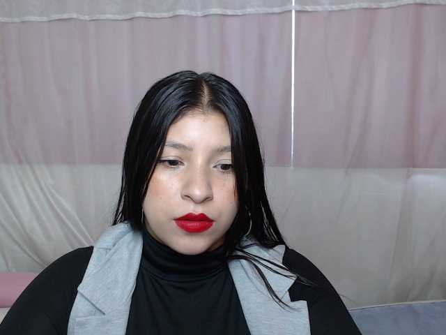 Live sex webcam photo for holly20a #287994833