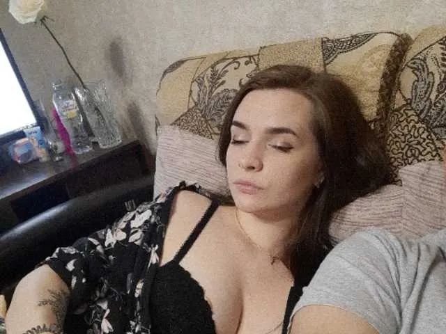 Live sex webcam photo for HellMor #245684299