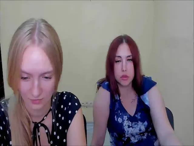 Live sex webcam photo for BeautiAmber #263560237