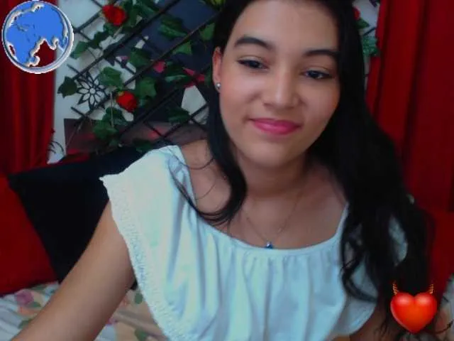 Live sex webcam photo for vikyroxe #252049006