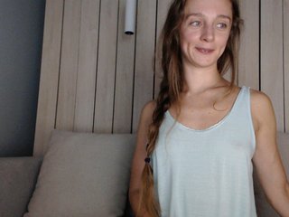 Live sex webcam photo for Shy-SweetGirl #240710072