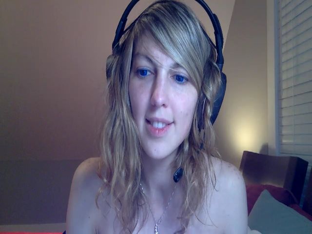 Live sex webcam photo for RavenRubyRose #262380860