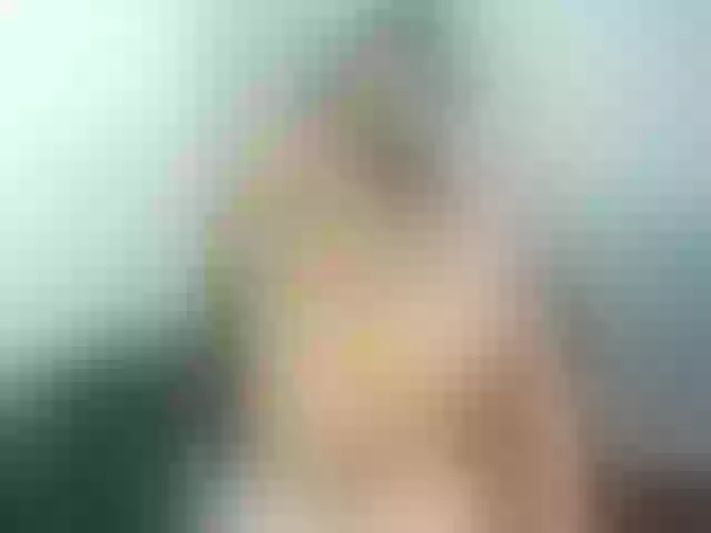 Live sex webcam photo for DollErotic69 #252350046