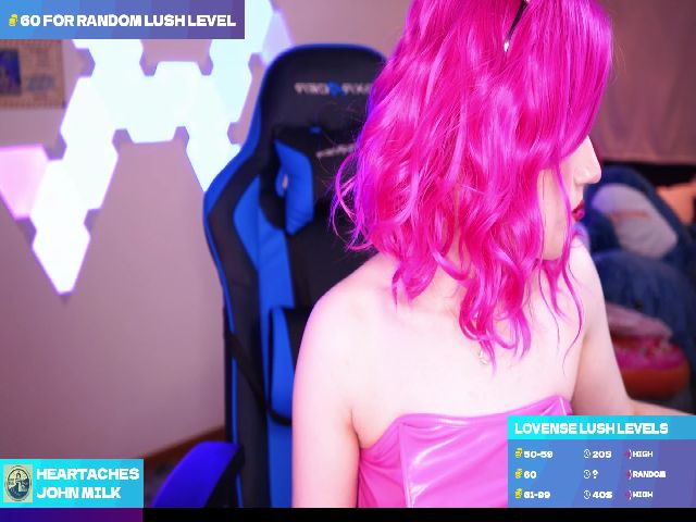 Live sex webcam photo for Annie_may_ #255162892