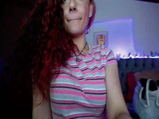 Live sex webcam photo for Cristal_19 #256761669