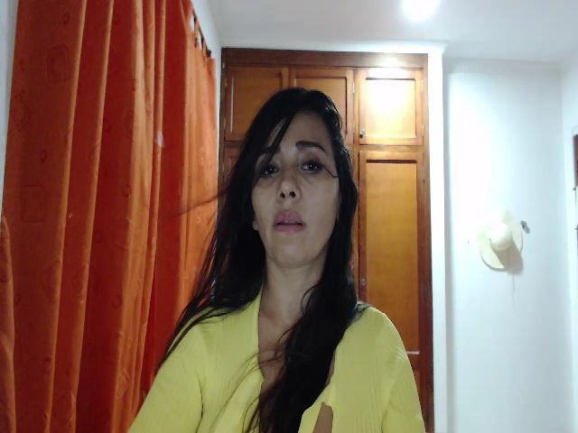 Live sex webcam photo for CristySavoy #265377545