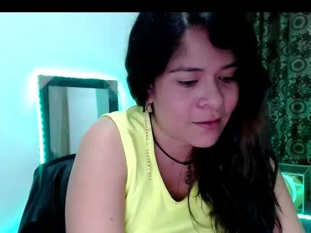 Live sex webcam photo for jadde30 #240894241