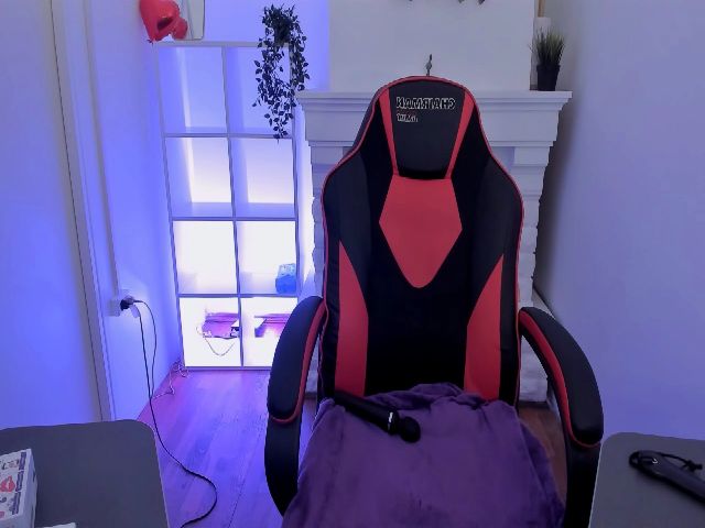 Live sex webcam photo for HelenCarter #257200907